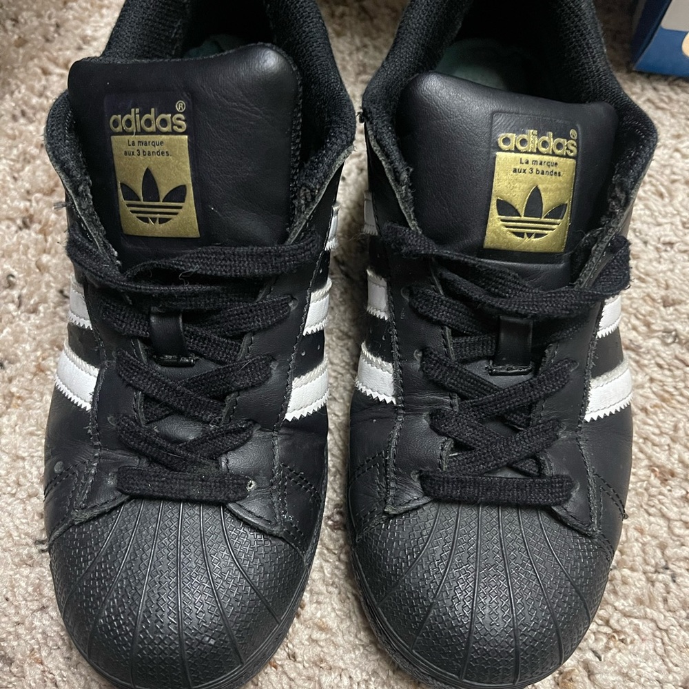 Adidas women size 7